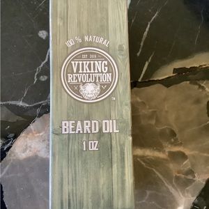New in box Viking revolution beard oil all natural 1 FL size